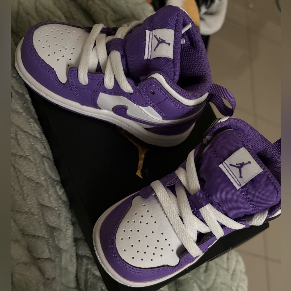 Purple Venom/White Toddler Jordan 1 (TD)